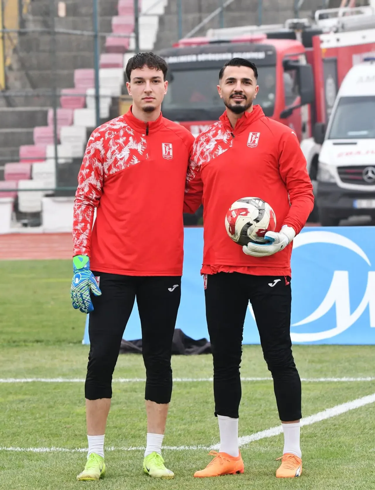 Balıkesirspor'un Yeni Sağlık Sponsoru: Nev Sağlık Grubu Balıkesirspor'un Yeni Sağlık Sponsoru: Nev Sağlık Grubu