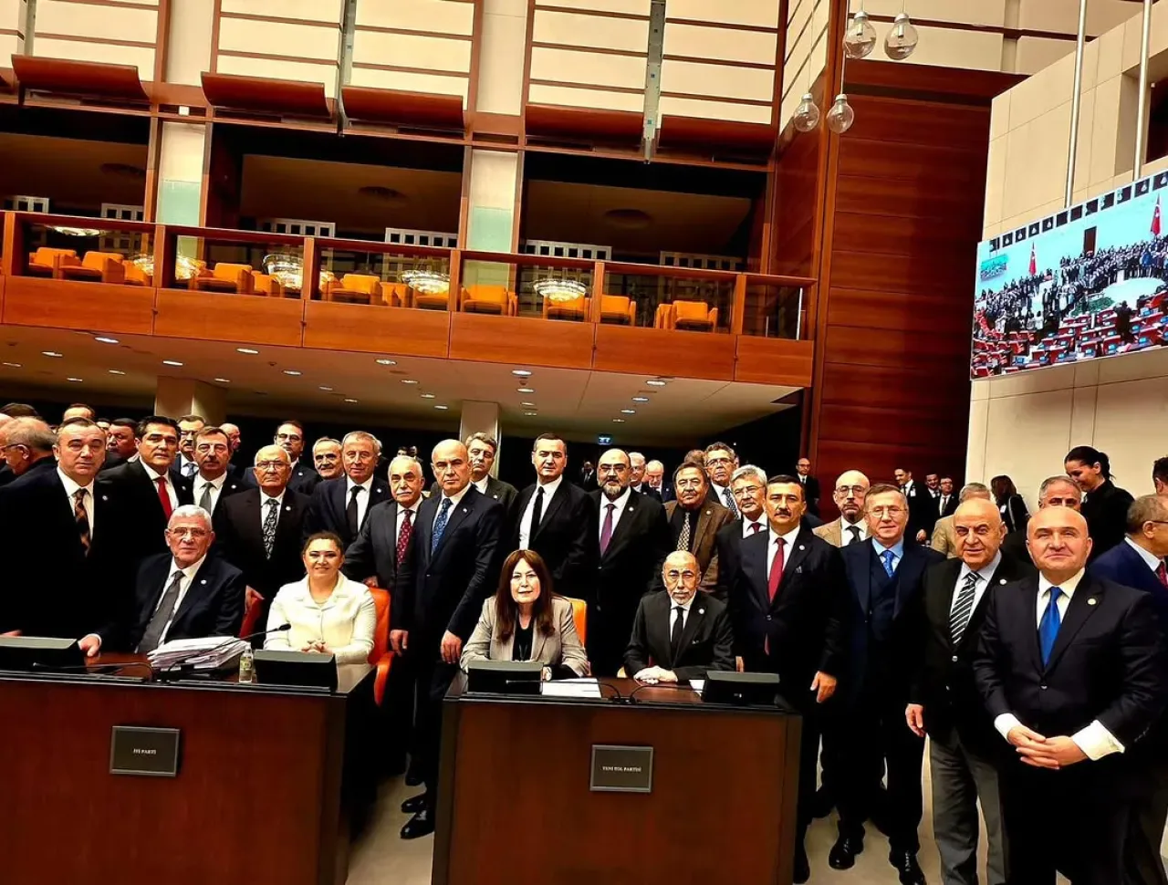 İYİ Partili Türkkan'dan Bütçe Eleştirisi: "Emekli, İşçi, Öğrenci Yoksa Bu Yorgunluk Değmedi" İYİ Partili Türkkan'dan Bütçe Eleştirisi: "Emekli, İşçi, Öğrenci Yoksa Bu Yorgunluk Değmedi"