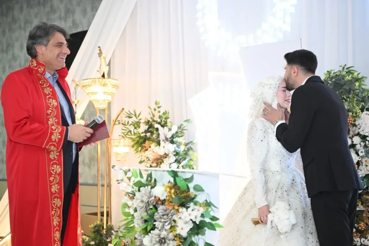 Kartepe'de Çiftler Nikah Töreniyle Yuvalarını Kurdu Kartepe'de Çiftler Nikah Töreniyle Yuvalarını Kurdu