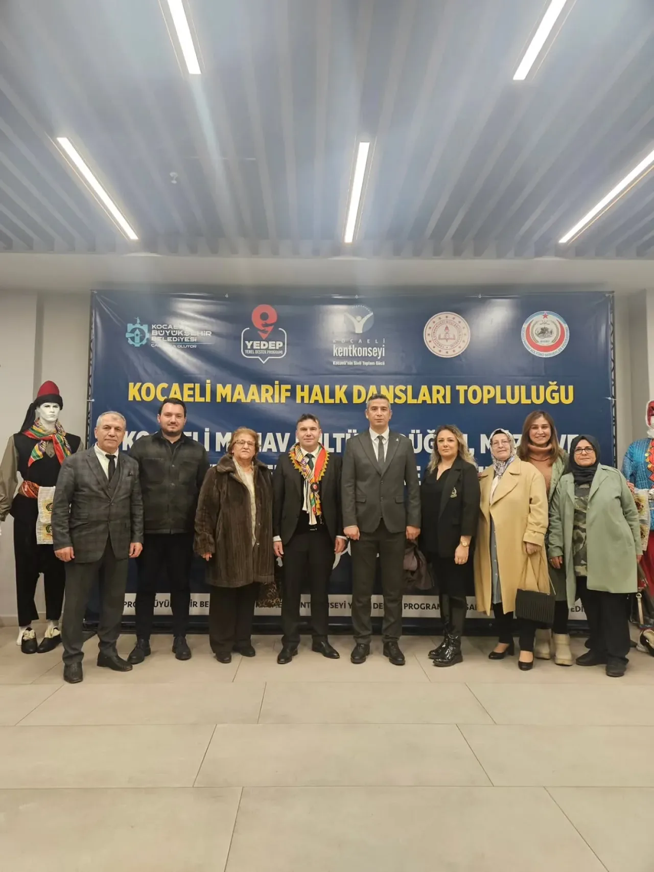 Kocaeli'de Manav Kültürünün Renkli Düğün Geleneği Sahnelendi Kocaeli'de Manav Kültürünün Renkli Düğün Geleneği Sahnelendi