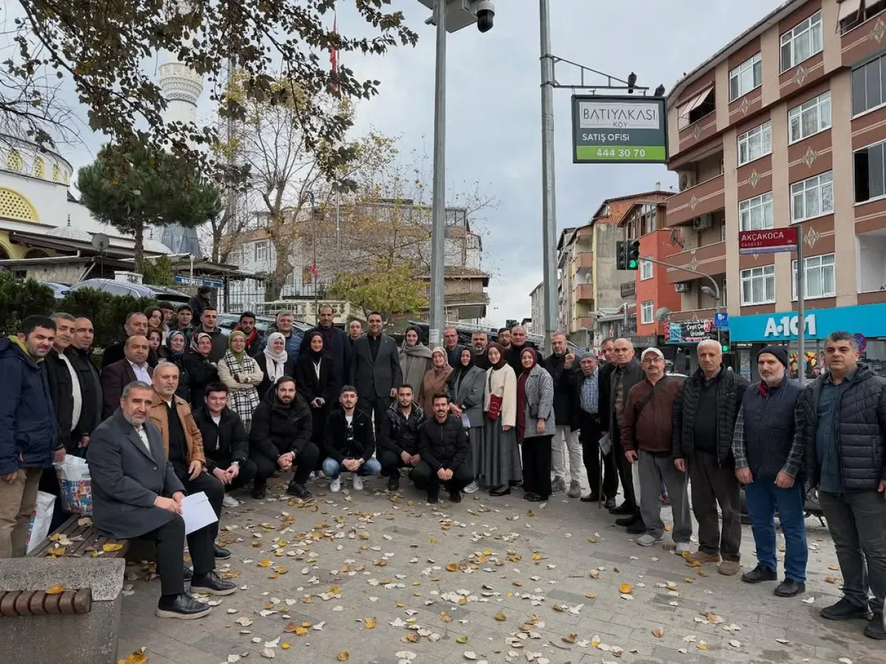AK Parti Sarıyer Teşkilatının Bahçeköy Mahallesi'ndeki Üye Çalışması AK Parti Sarıyer Teşkilatının Bahçeköy Mahallesi'ndeki Üye Çalışması