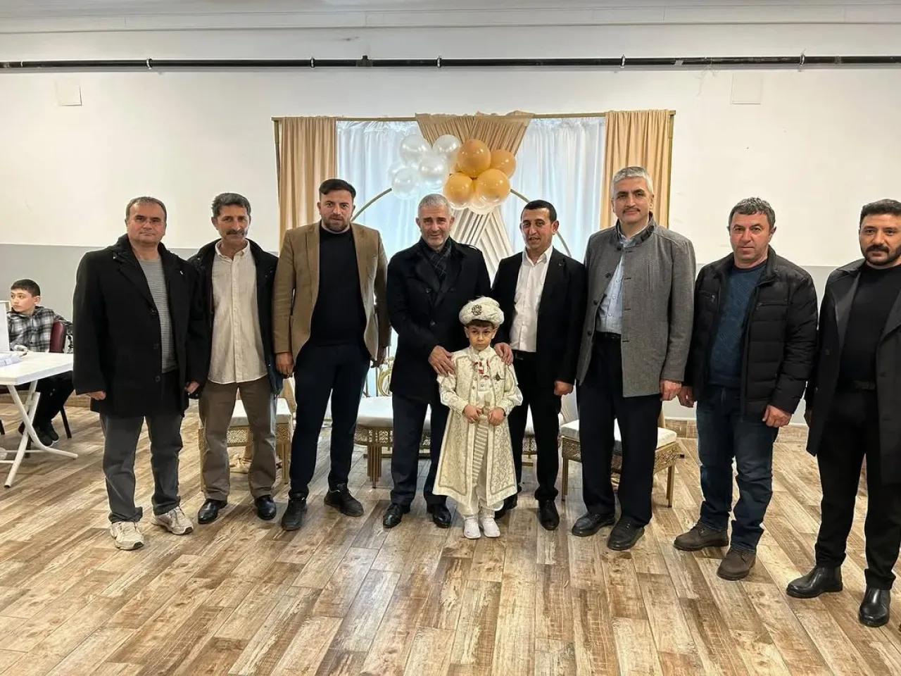 AK Parti Gebze İlçe Teşkilatından Sünnet Şölenine Anlamlı Destek AK Parti Gebze İlçe Teşkilatından Sünnet Şölenine Anlamlı Destek