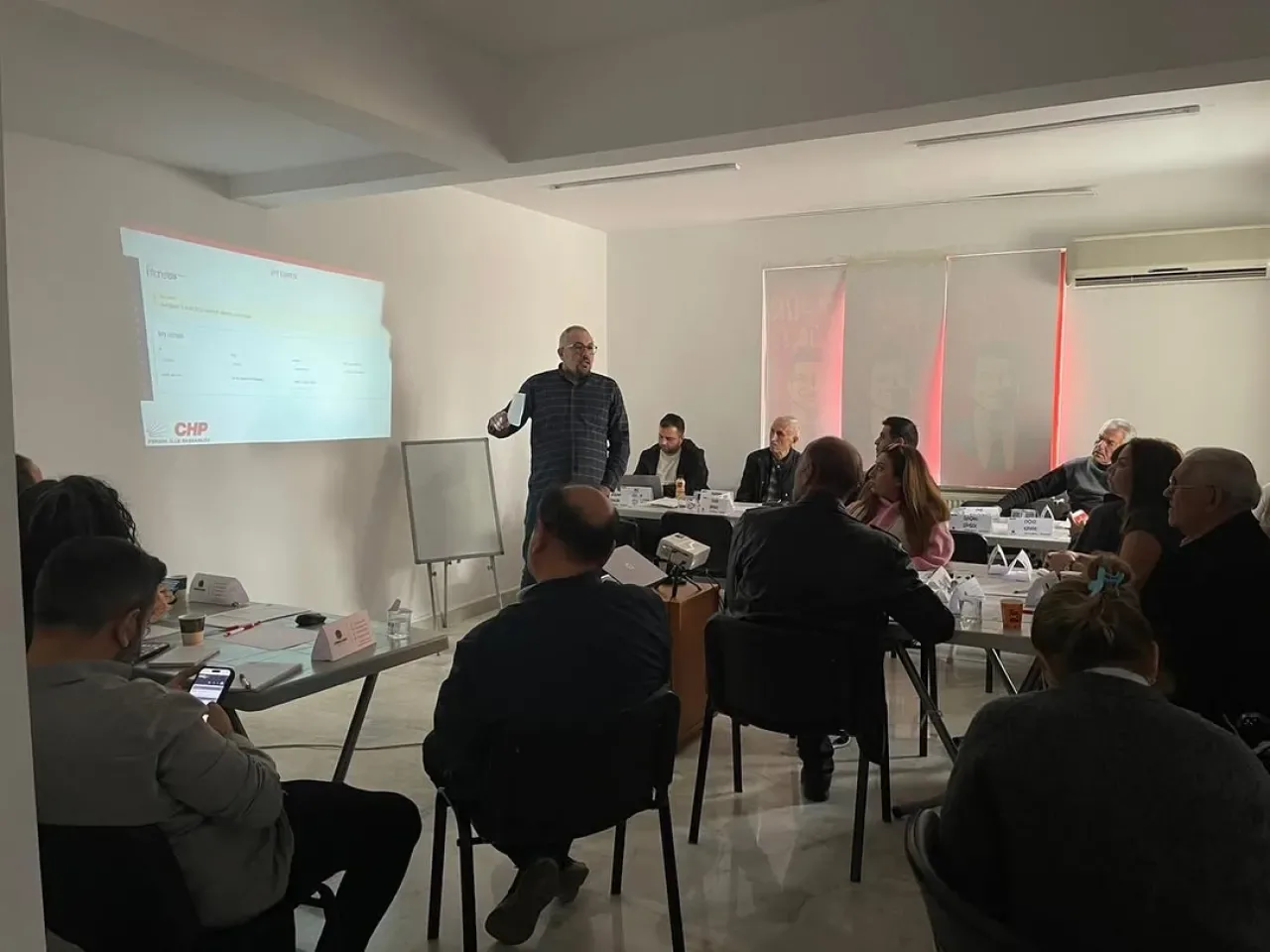 CHP Pendik'te Parti İçi Eğitim Seferberliği: Örgütlenme Güçleniyor CHP Pendik'te Parti İçi Eğitim Seferberliği: Örgütlenme Güçleniyor