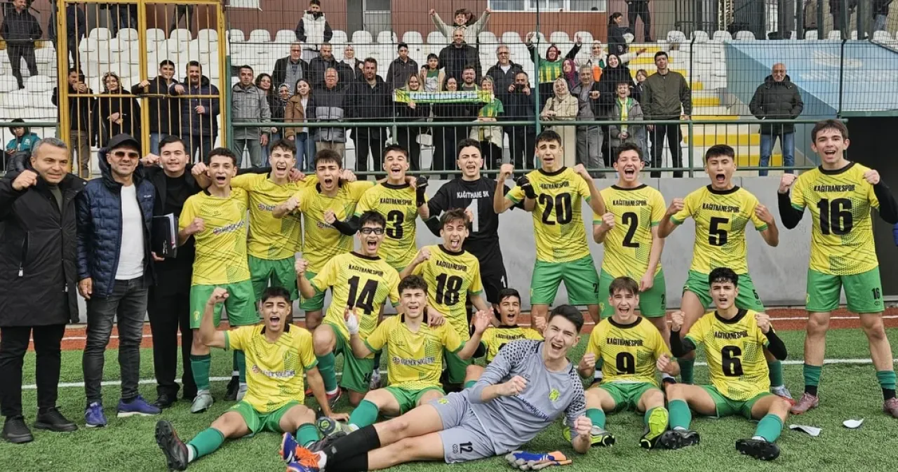 Kağıthane Spor Kulübü U16 Takımı Grup Şampiyonu Oldu Kağıthane Spor Kulübü U16 Takımı Grup Şampiyonu Oldu