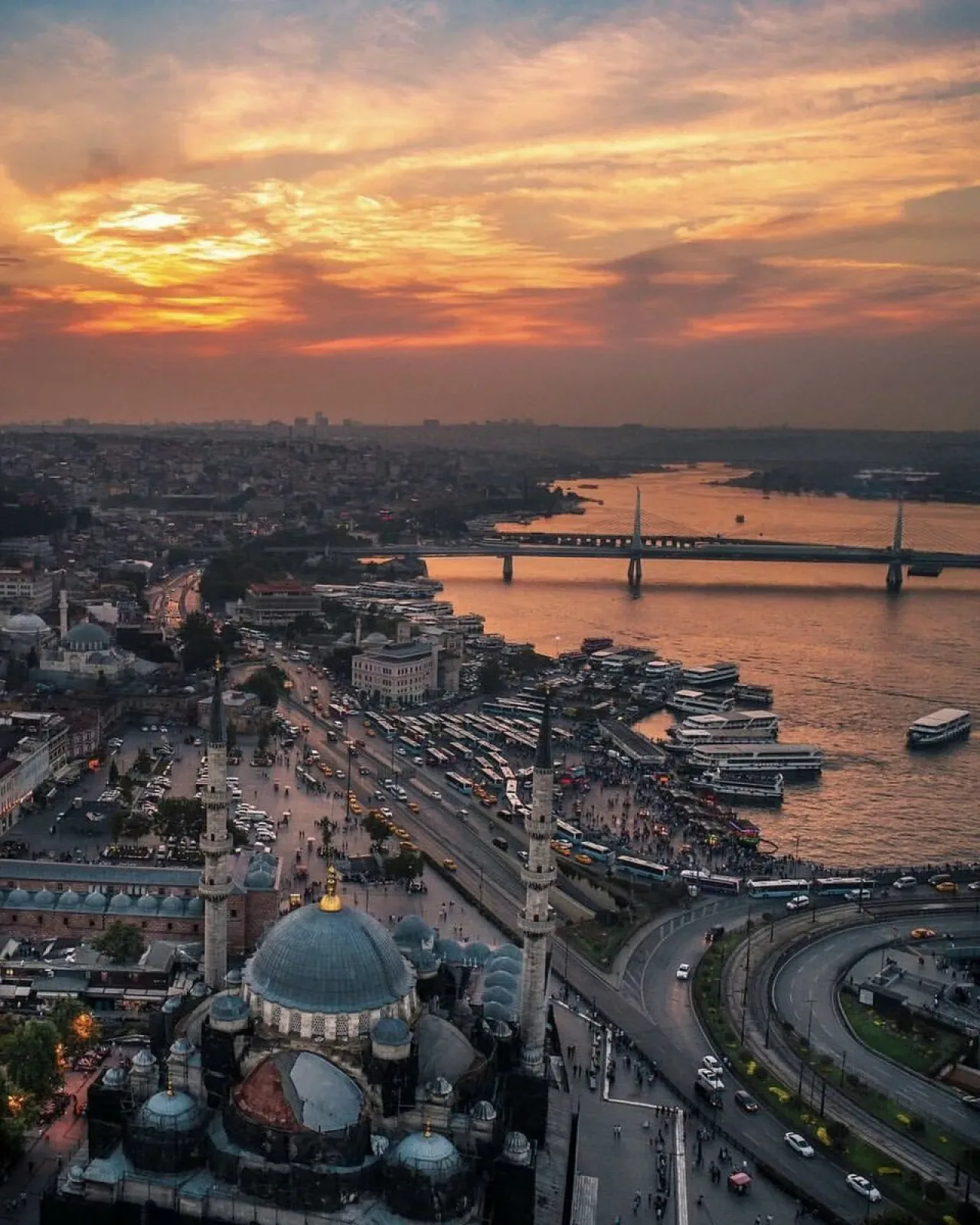 İstanbul'da Dört Kişilik Ailenin Yaşam Maliyeti 106 Bin Lirayı Geçti İstanbul'da Dört Kişilik Ailenin Yaşam Maliyeti 106 Bin Lirayı Geçti