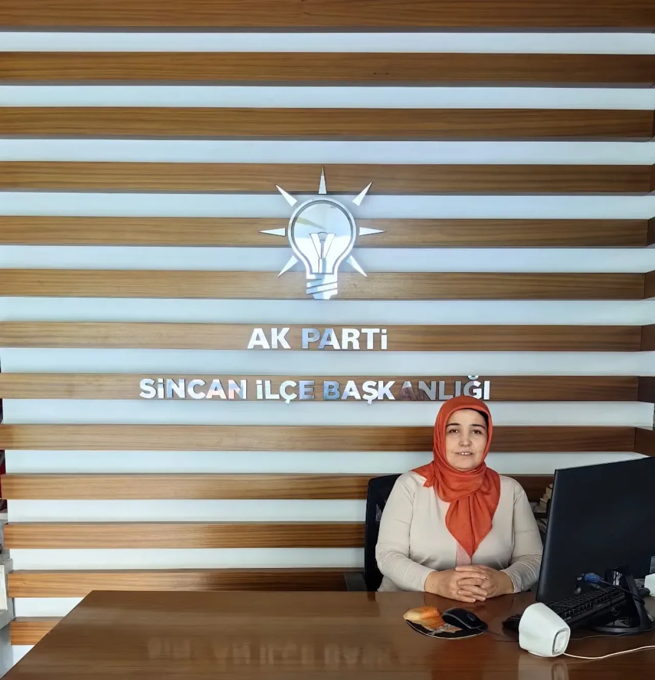 AK Parti Sincan İlçe Başkanlığı'nda Vatandaş Buluşmaları Devam Ediyor AK Parti Sincan İlçe Başkanlığı'nda Vatandaş Buluşmaları Devam Ediyor