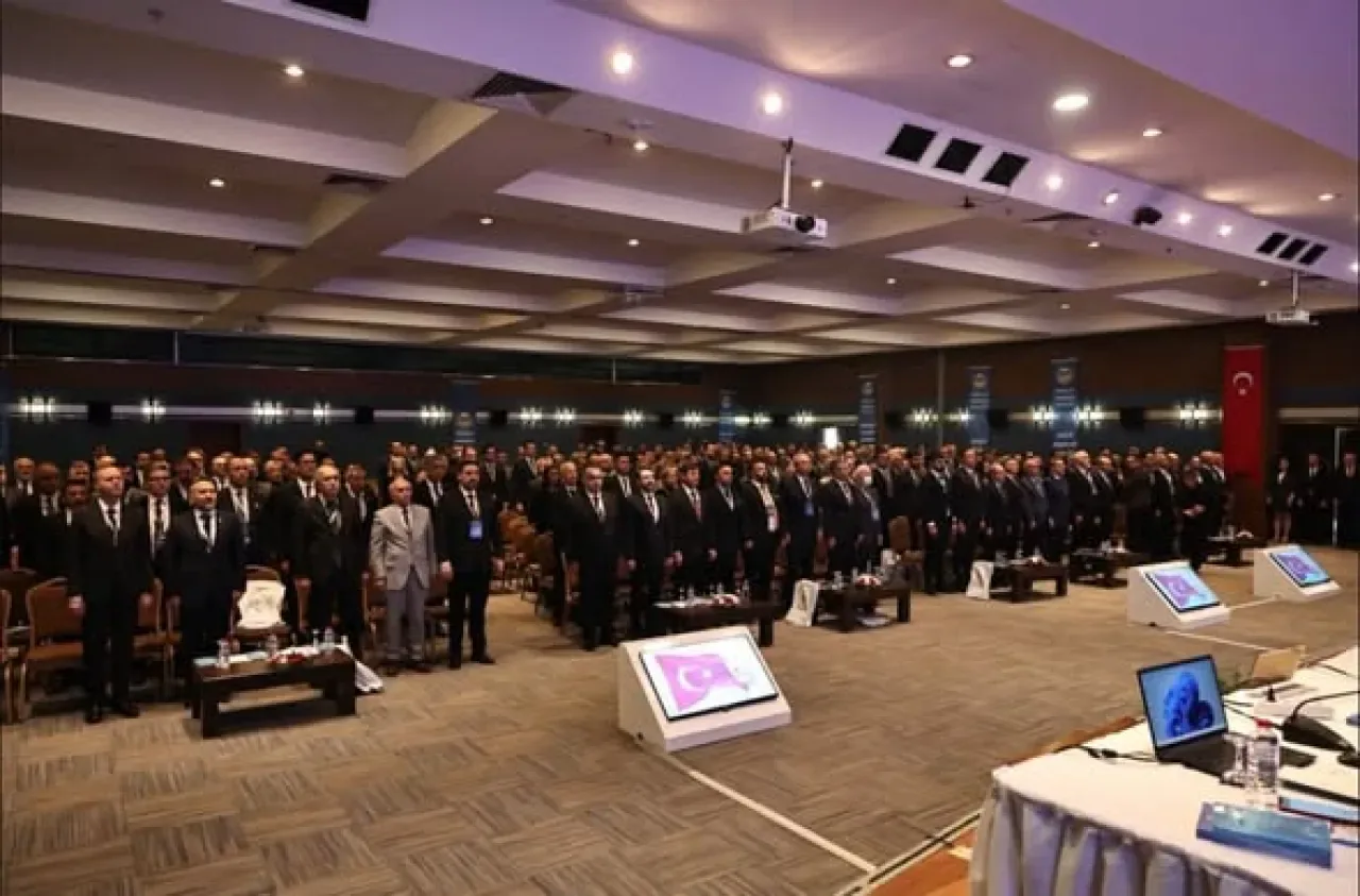 Ankara 2 Nolu Barosu Yönetimi, Türkiye Barolar Birliği Toplantısına Katıldı Ankara 2 Nolu Barosu Yönetimi, Türkiye Barolar Birliği Toplantısına Katıldı