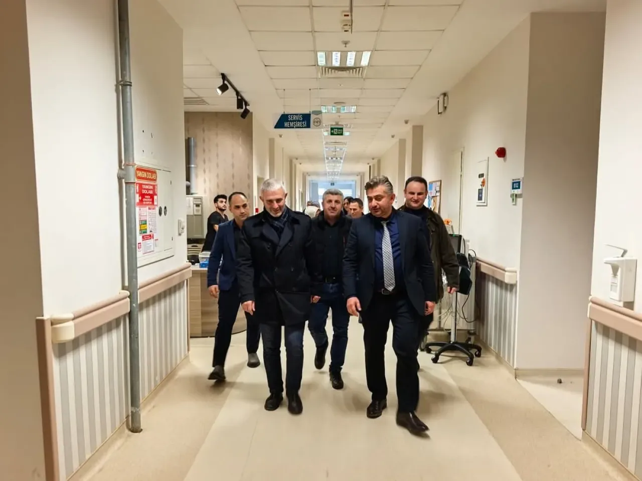 AK Parti Gebze İlçe Başkanı Hastaları Ziyaret Etti AK Parti Gebze İlçe Başkanı Hastaları Ziyaret Etti