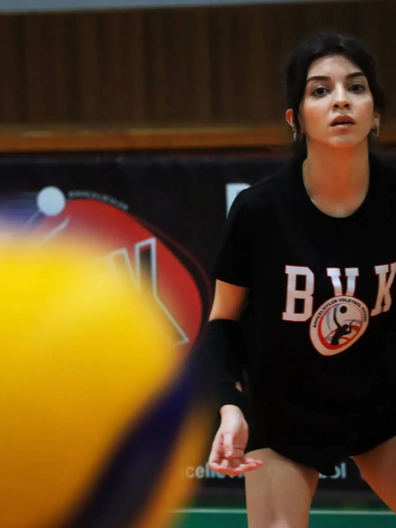 Bahçelievler Voleybol Kulübü Antrenmanlarına Hız Kesmeden Devam Ediyor Bahçelievler Voleybol Kulübü Antrenmanlarına Hız Kesmeden Devam Ediyor