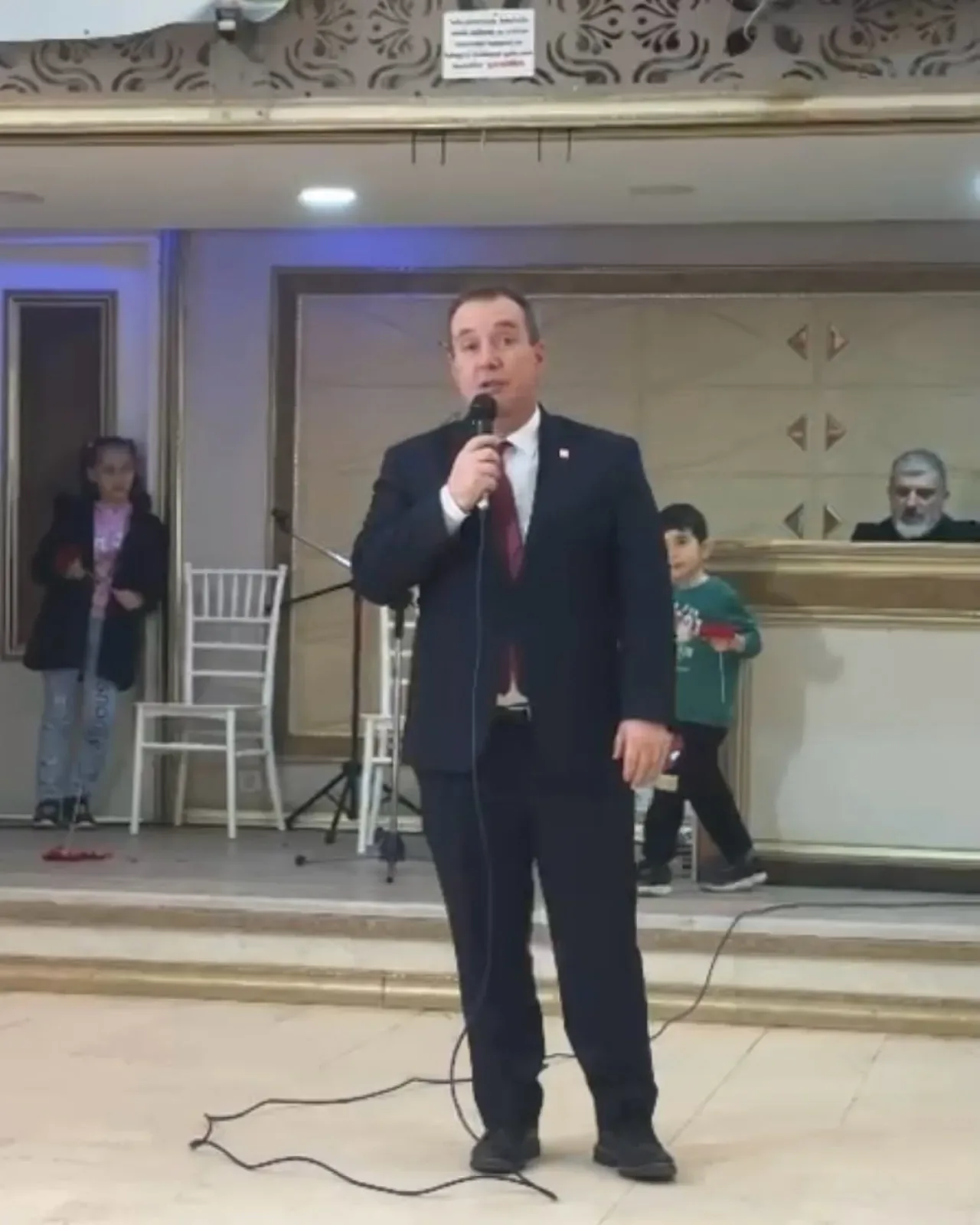 CHP Bahçelievler, Sivas Divriği Köy Derneği'nin Dayanışma Programına Katıldı CHP Bahçelievler, Sivas Divriği Köy Derneği'nin Dayanışma Programına Katıldı