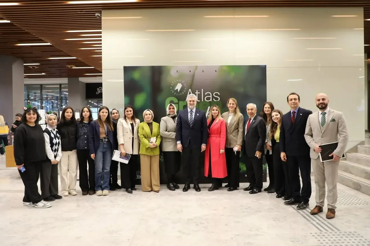 Atlas Üniversitesi'nde Sürdürülebilir Gelecek İçin "Green Week" Başladı Atlas Üniversitesi'nde Sürdürülebilir Gelecek İçin "Green Week" Başladı
