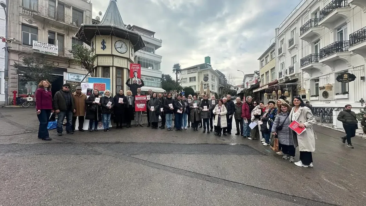 CHP Adalar'da Halka Doğrudan Bilgilendirme Çalışması Başlattı CHP Adalar'da Halka Doğrudan Bilgilendirme Çalışması Başlattı