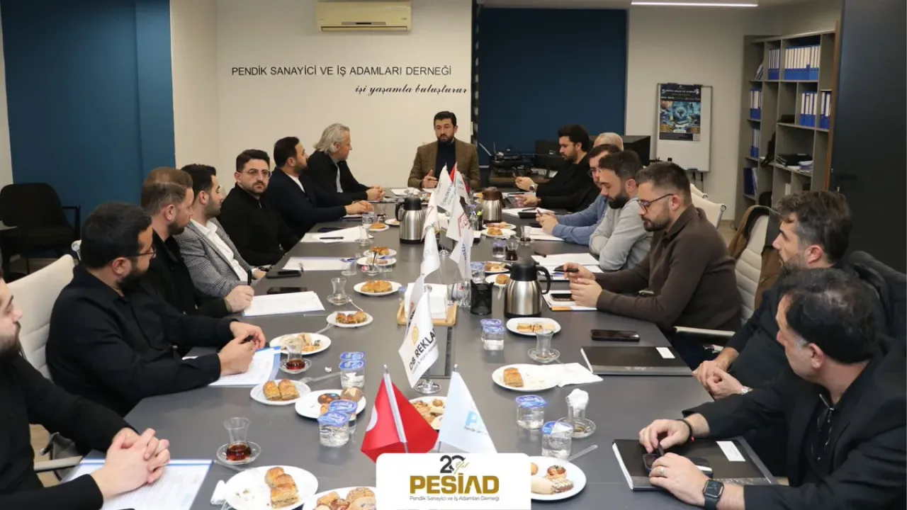 PESİAD ve Genç PESİAD Yönetimi Gelecek Projeleri Değerlendirdi PESİAD ve Genç PESİAD Yönetimi Gelecek Projeleri Değerlendirdi