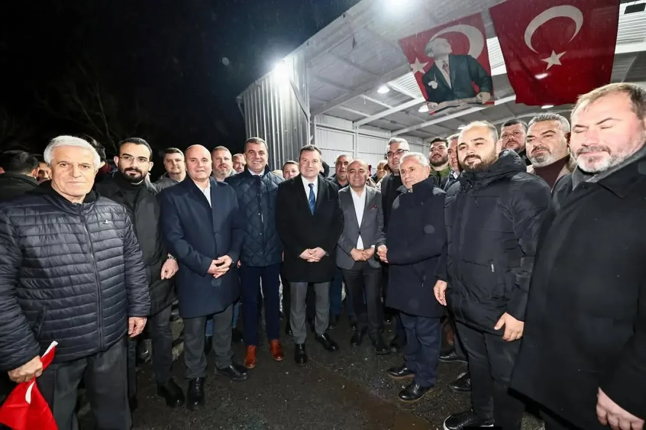 Danamandıra'da Orman Katliamına Tepki: CHP'den Miting ve Uyarı Danamandıra'da Orman Katliamına Tepki: CHP'den Miting ve Uyarı