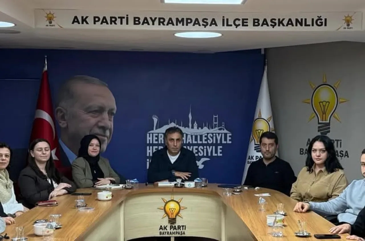 AK Parti Bayrampaşa İlçe Başkanlığı'nda Tanıtım ve Medya Stratejisi Belirlendi AK Parti Bayrampaşa İlçe Başkanlığı'nda Tanıtım ve Medya Stratejisi Belirlendi