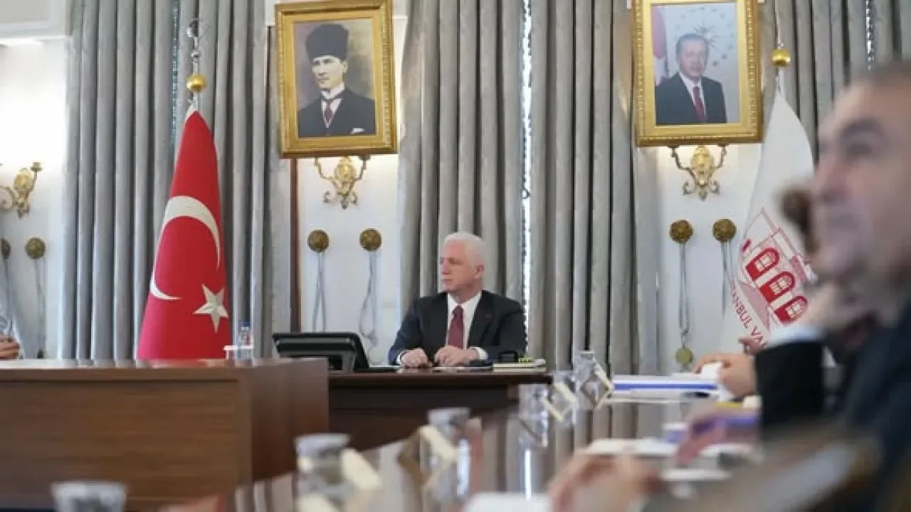 İstanbul'da Sinema Sektörü Masaya Yatırıldı: Vali Gül Başkanlığında Kritik Toplantı İstanbul'da Sinema Sektörü Masaya Yatırıldı: Vali Gül Başkanlığında Kritik Toplantı