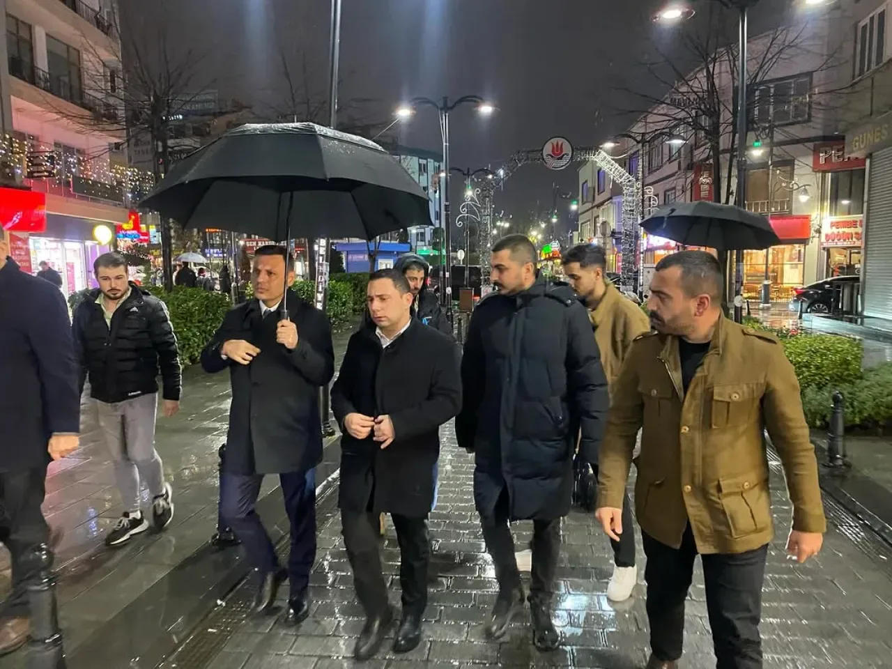 CHP Kağıthane Gençlik Kolları Miting Öncesi Alan İncelemesi Yaptı CHP Kağıthane Gençlik Kolları Miting Öncesi Alan İncelemesi Yaptı