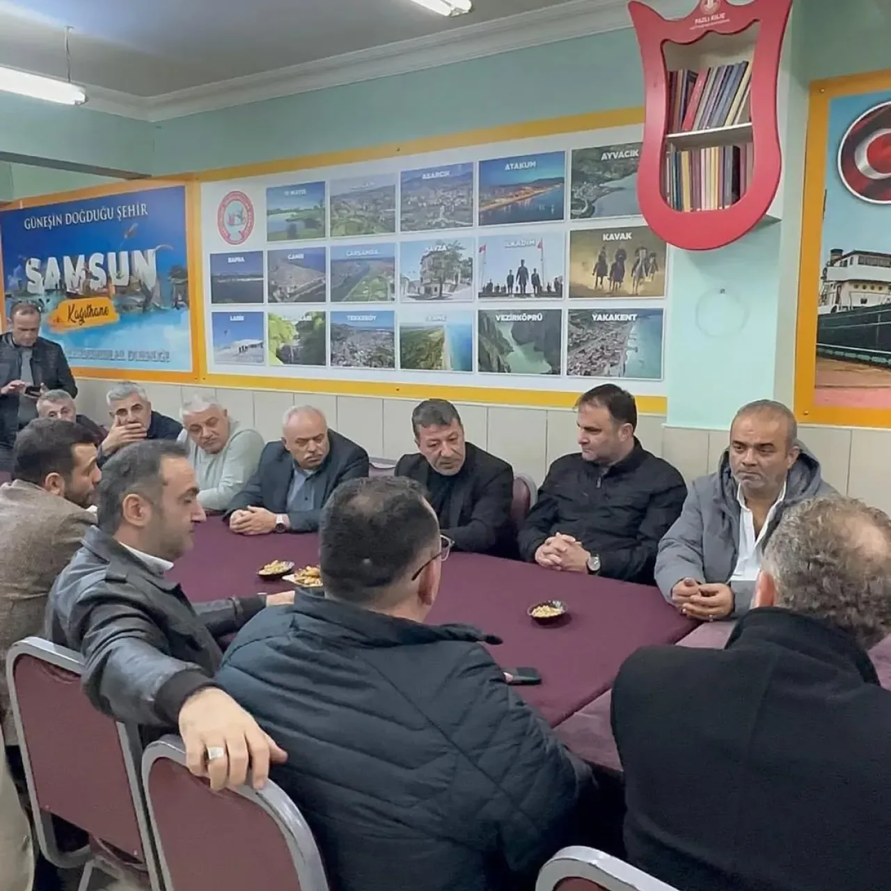 MHP Kağıthane, Samsunlular Derneği'ni Ziyaret Etti MHP Kağıthane, Samsunlular Derneği'ni Ziyaret Etti