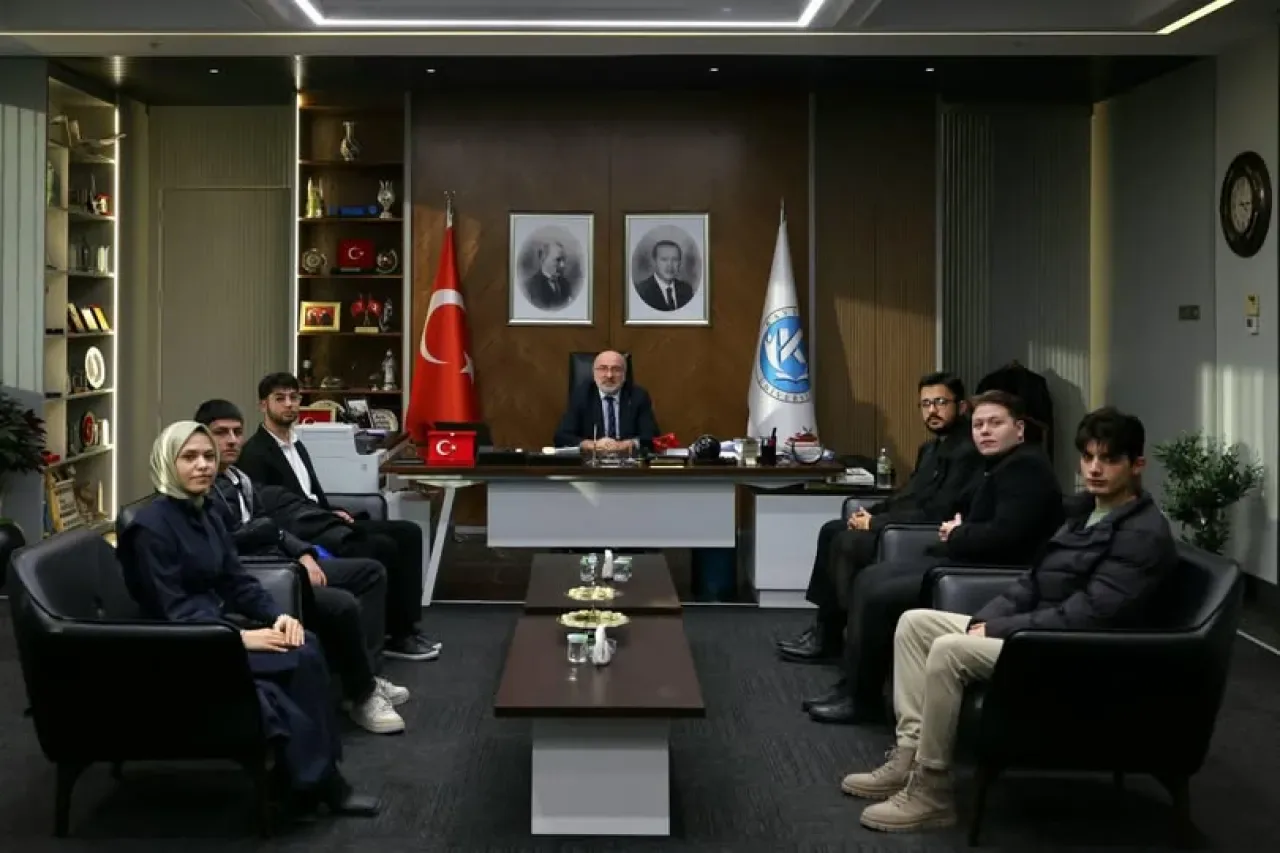Kayseri Üniversitesi Rektörü Karamustafa, TÜGVA Temsilcilerini Ağırladı Kayseri Üniversitesi Rektörü Karamustafa, TÜGVA Temsilcilerini Ağırladı