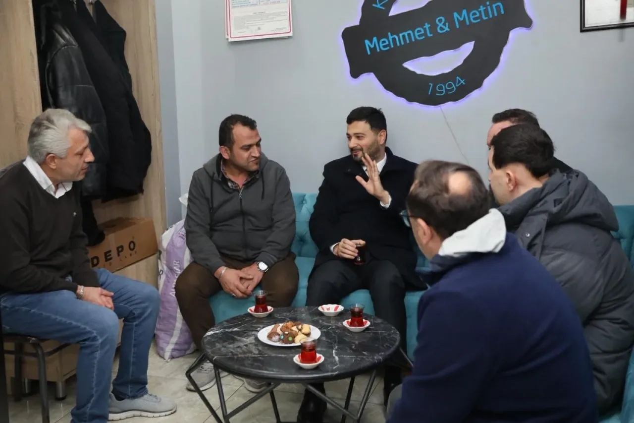 Başkan Öztekin, Yeşilce Mahallesi Esnafını Ziyaret Etti Başkan Öztekin, Yeşilce Mahallesi Esnafını Ziyaret Etti