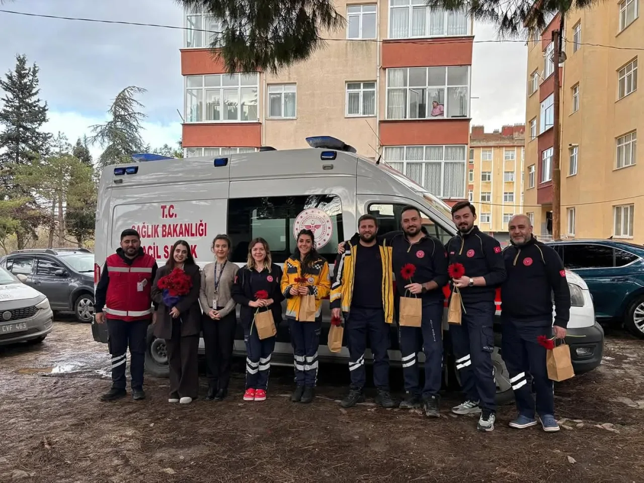 Çatalca'da 22 Aralık Dünya Paramedikler Günü Kutlaması Çatalca'da 22 Aralık Dünya Paramedikler Günü Kutlaması