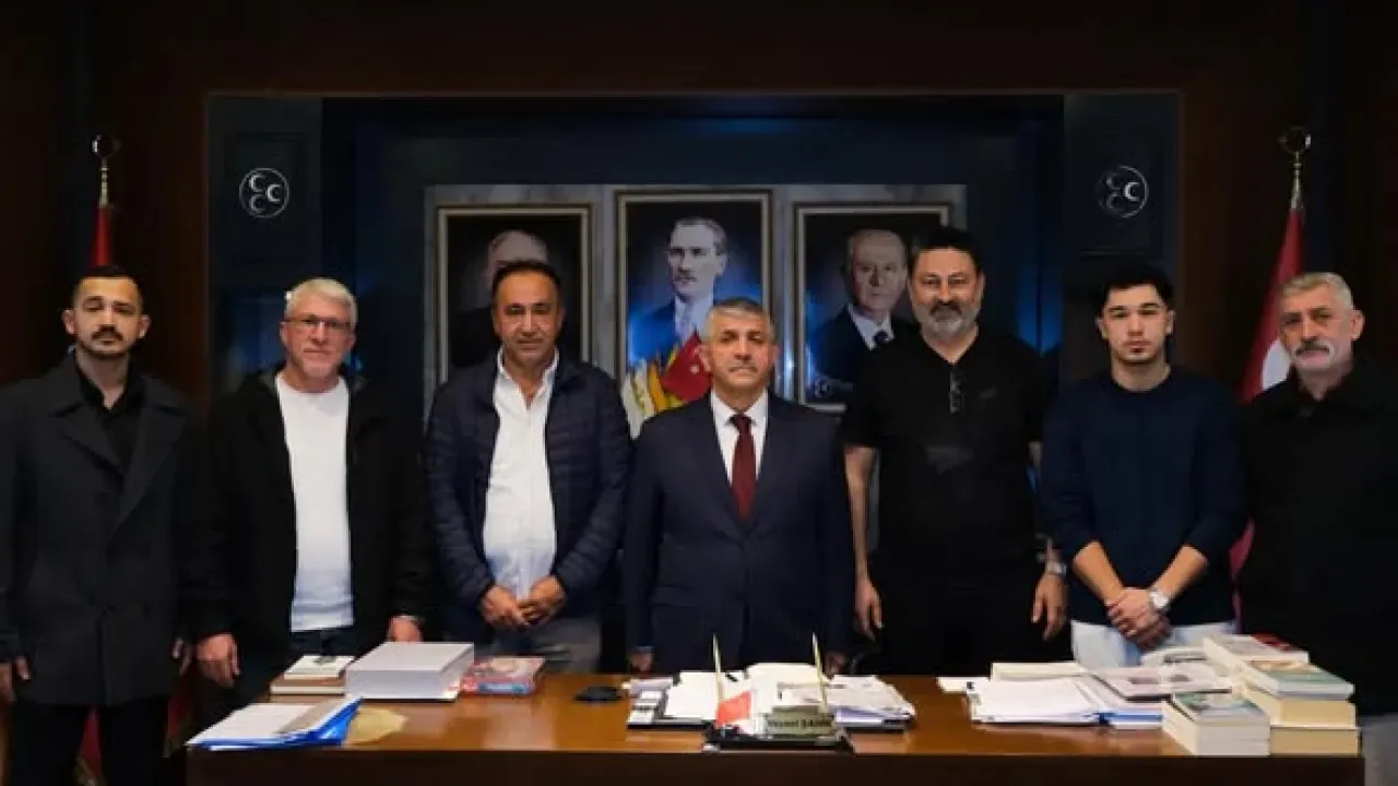 MHP İzmir İl Başkanlığı'na Eğitim Kurumu Ziyareti MHP İzmir İl Başkanlığı'na Eğitim Kurumu Ziyareti