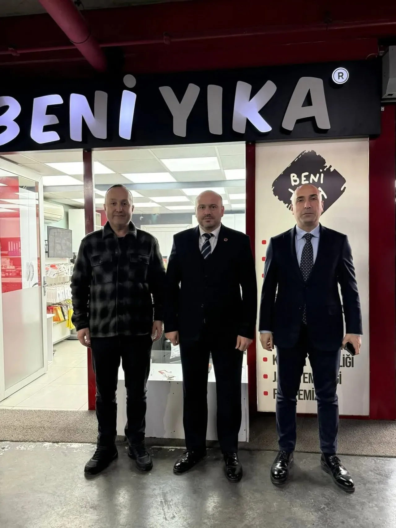 MHP Silivri İlçe Teşkilatından Esnaf Ziyareti MHP Silivri İlçe Teşkilatından Esnaf Ziyareti