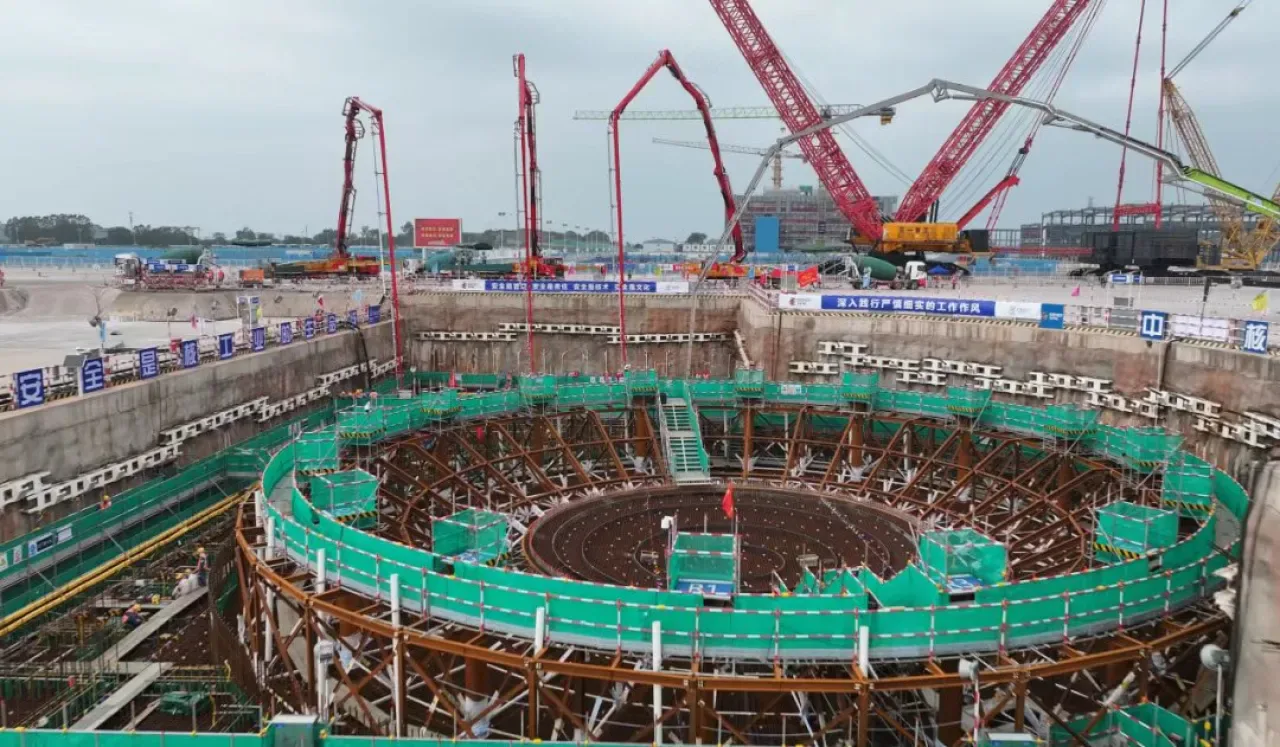 Bailong Nükleer Santrali'nin İnşaatında Önemli Aşama: İlk Beton Dökümü Başladı Bailong Nükleer Santrali'nin İnşaatında Önemli Aşama: İlk Beton Dökümü Başladı