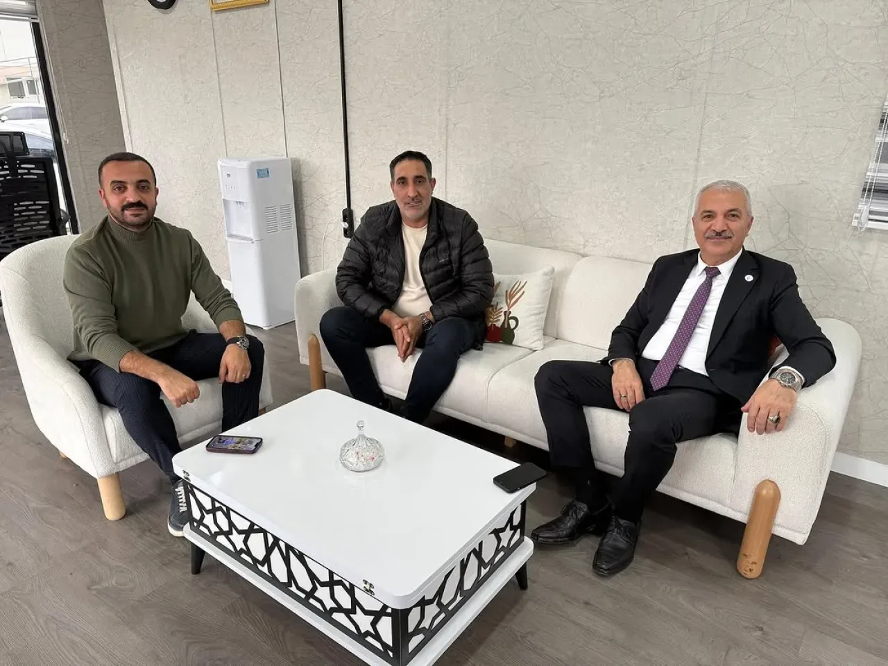 Gebze Ticaret Odası Başkanı Aslantaş, Aspava Ağlamazlar Grubu'nu Ziyaret Etti Gebze Ticaret Odası Başkanı Aslantaş, Aspava Ağlamazlar Grubu'nu Ziyaret Etti