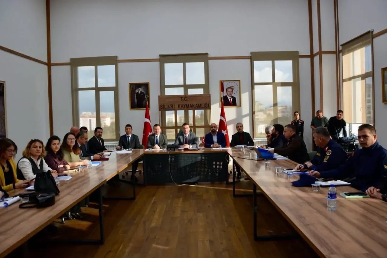 Silivri'de Afet Hazırlıkları Masaya Yatırıldı: Kızılay, 2025 Değerlendirmelerini Paylaştı Silivri'de Afet Hazırlıkları Masaya Yatırıldı: Kızılay, 2025 Değerlendirmelerini Paylaştı