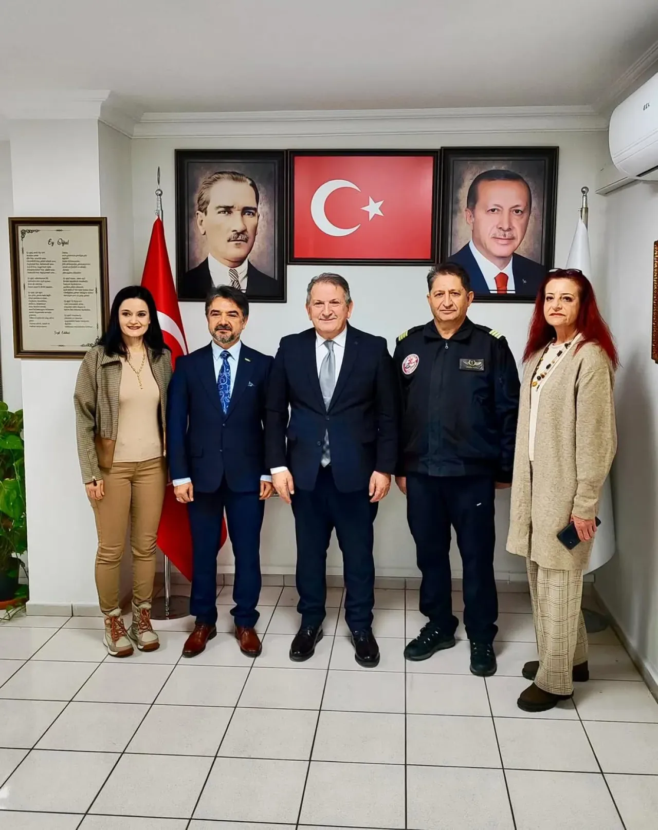 Antalya İl Sağlık Müdürü Özkan, TUSAŞ Yöneticisini Ağırladı Antalya İl Sağlık Müdürü Özkan, TUSAŞ Yöneticisini Ağırladı