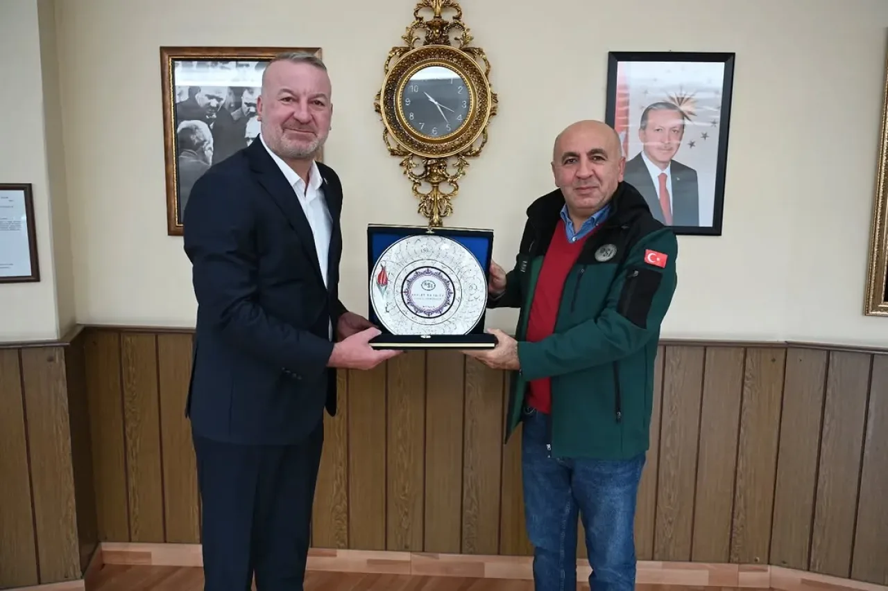 Bursa Karacabey'de Su Projeleri ve Altyapı Çalışmaları Görüşüldü Bursa Karacabey'de Su Projeleri ve Altyapı Çalışmaları Görüşüldü