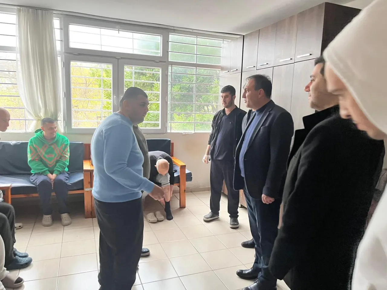 Büyükçekmece Kaymakamı Ali İkram Tuna, Özel Yıldız Engelli Bakım Merkezi'ni Ziyaret Etti Büyükçekmece Kaymakamı Ali İkram Tuna, Özel Yıldız Engelli Bakım Merkezi'ni Ziyaret Etti