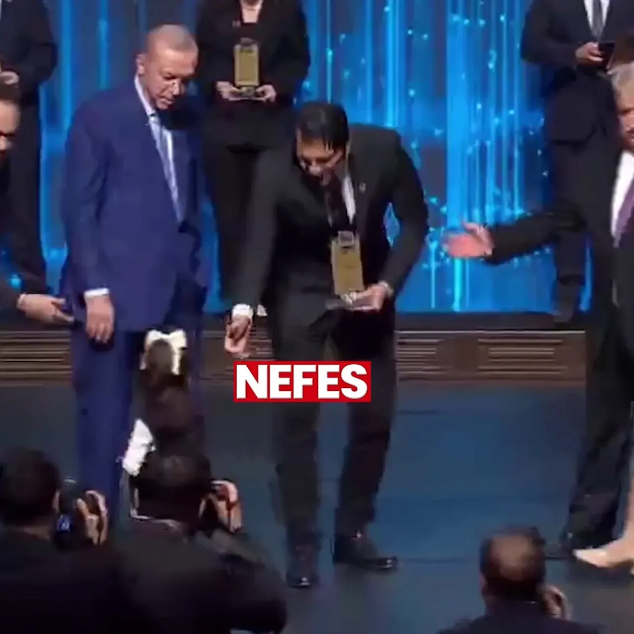Cumhurbaşkanı Erdoğan, Bilim Ödülleri Töreni'nde Öğrencilere Harçlık Müjdesi Verdi Cumhurbaşkanı Erdoğan, Bilim Ödülleri Töreni'nde Öğrencilere Harçlık Müjdesi Verdi