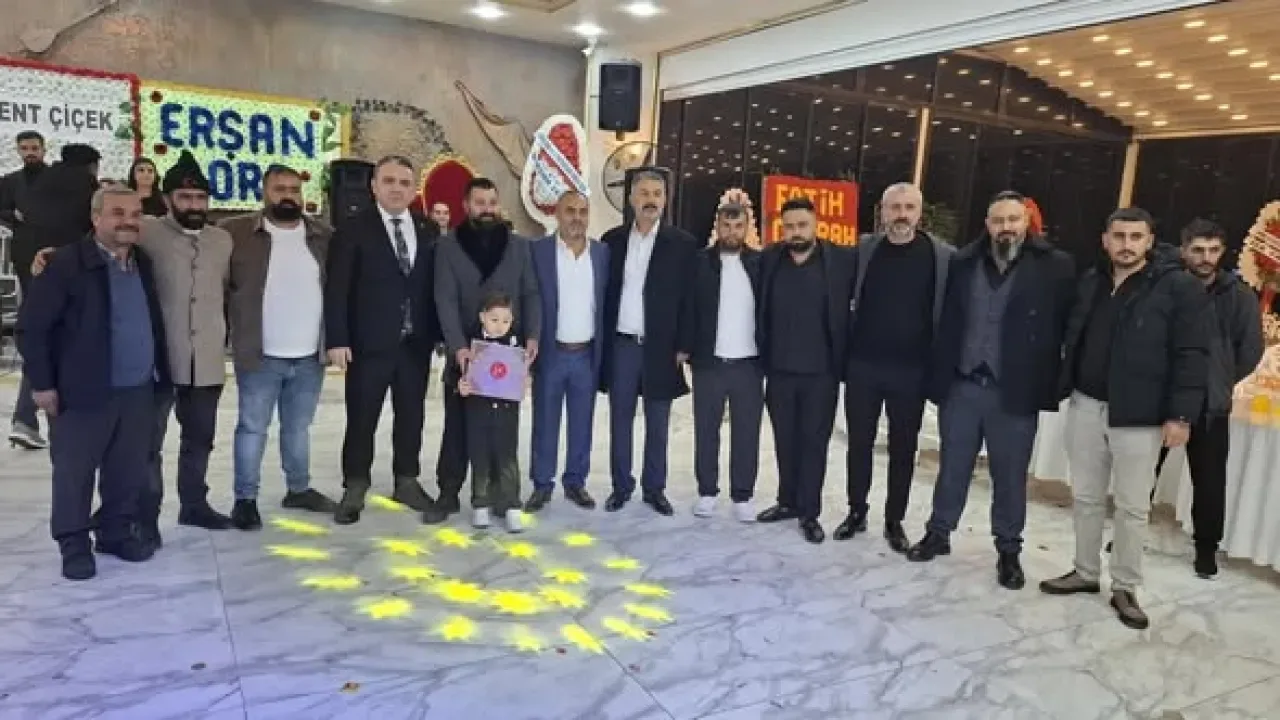 MHP Etimesgut İlçe Başkanı İsa Muratgül, Sünnet Düğününde Bora Ailesi ile Bir Araya Geldi MHP Etimesgut İlçe Başkanı İsa Muratgül, Sünnet Düğününde Bora Ailesi ile Bir Araya Geldi
