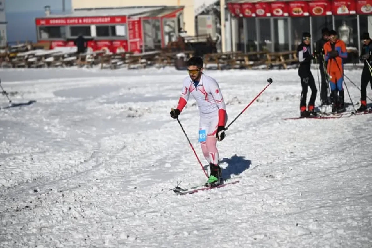 Kayseri'deki Dağ Kayağı Milli Takım Seçmeleri Başarıyla Tamamlandı Kayseri'deki Dağ Kayağı Milli Takım Seçmeleri Başarıyla Tamamlandı