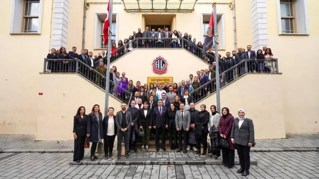 İstanbul'da Eğitim Yöneticileri Kabataş Erkek Lisesi'nde Toplantıda Buluştu İstanbul'da Eğitim Yöneticileri Kabataş Erkek Lisesi'nde Toplantıda Buluştu