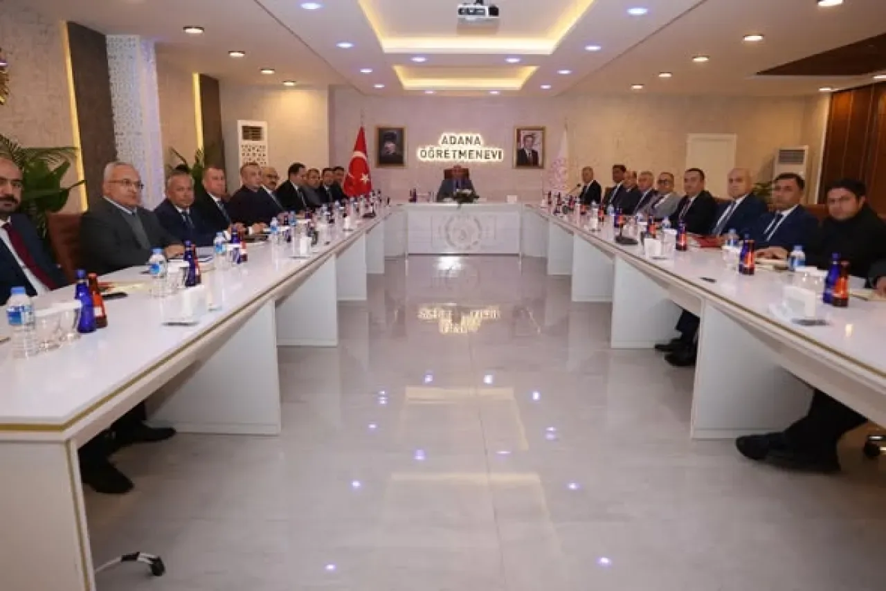 Adana'da İl Milli Eğitim Değerlendirme Toplantısı Yapıldı Adana'da İl Milli Eğitim Değerlendirme Toplantısı Yapıldı