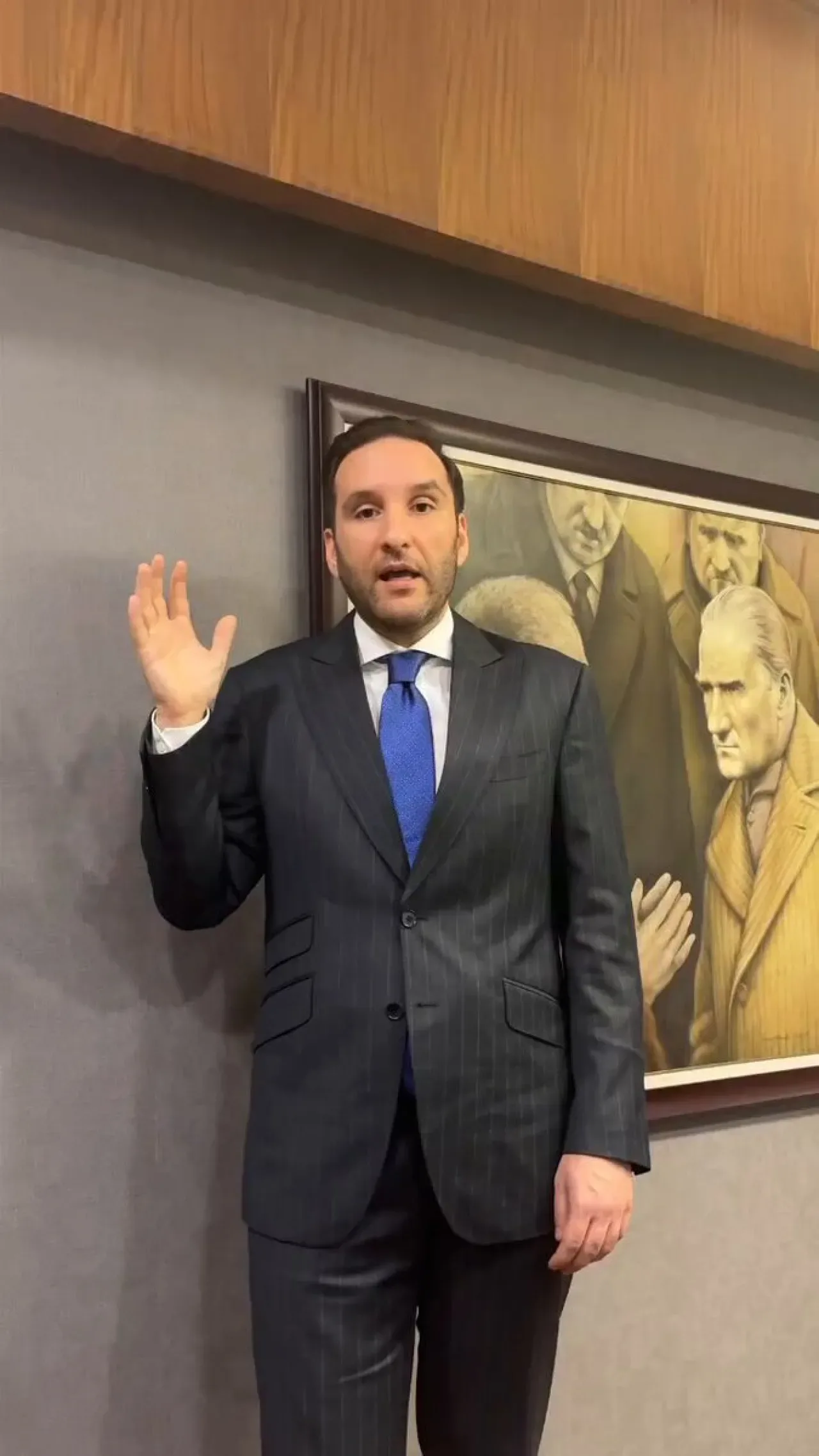 İYİ Partili Vekilden TÜİK'e Asgari Ücret Tepkisi: "İliklere İşleyen Yangın" İYİ Partili Vekilden TÜİK'e Asgari Ücret Tepkisi: "İliklere İşleyen Yangın"