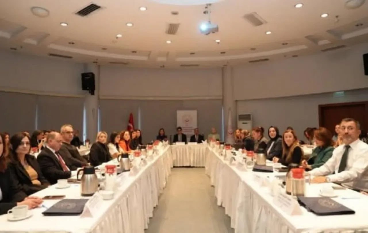 Ankara'da Kadına Yönelik Şiddetle Mücadele için Koordinasyon Toplantısı Yapıldı Ankara'da Kadına Yönelik Şiddetle Mücadele için Koordinasyon Toplantısı Yapıldı