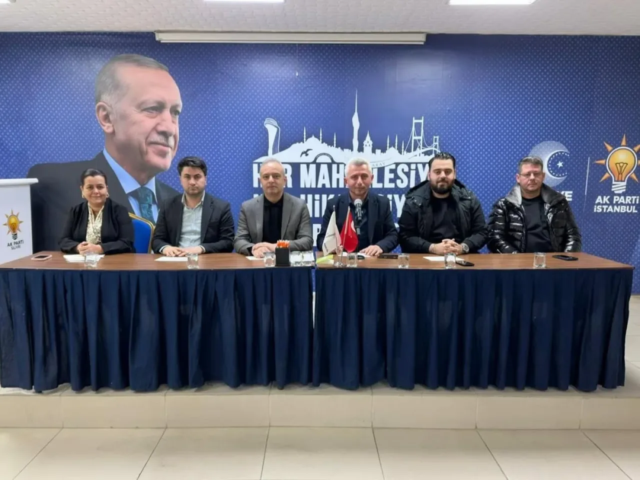 AK Parti Silivri'de Seçim Hazırlıkları İçin Yönetim Kurulu Toplantısı Düzenlendi AK Parti Silivri'de Seçim Hazırlıkları İçin Yönetim Kurulu Toplantısı Düzenlendi