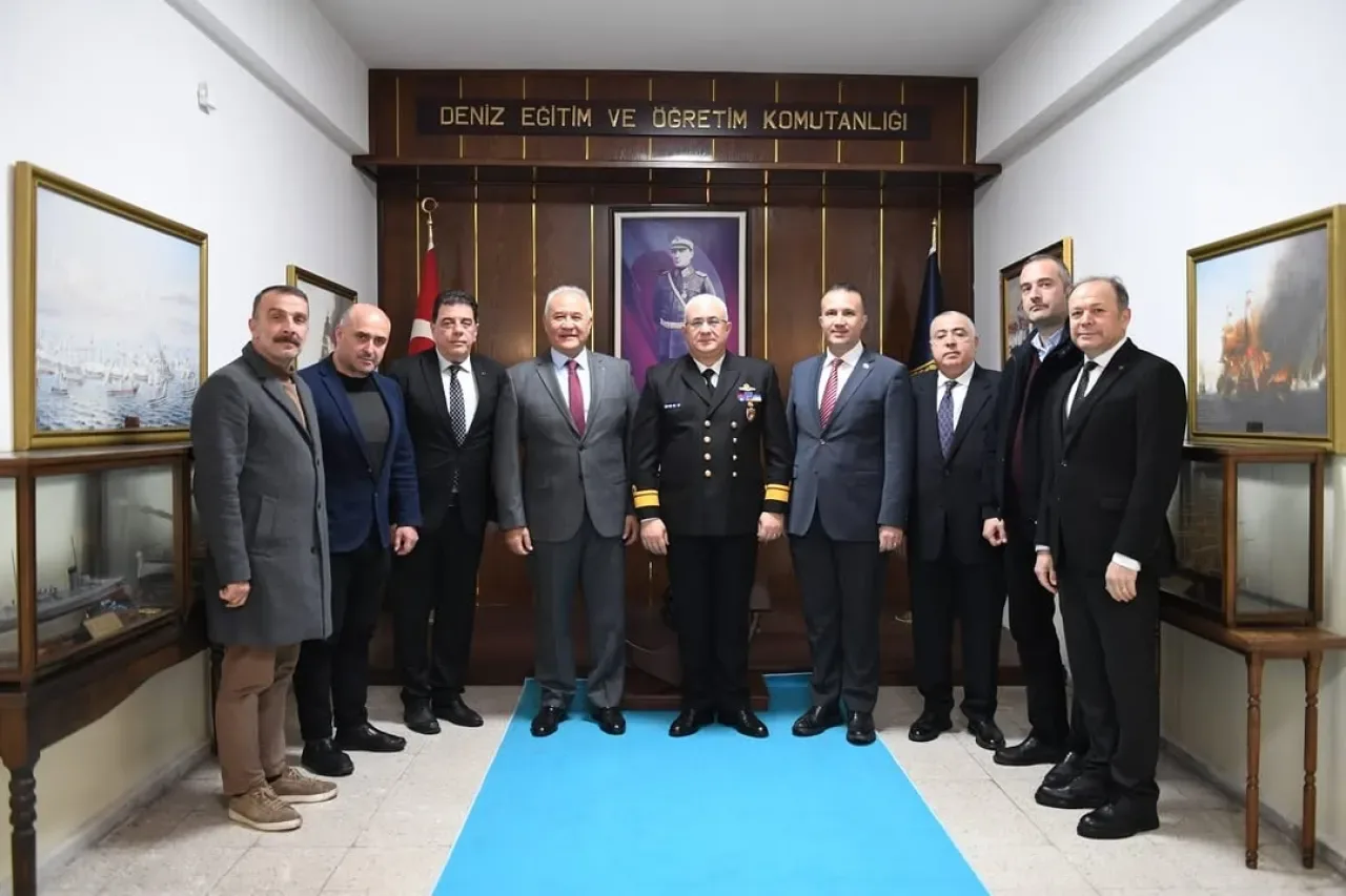 Deniz Ticaret Odası'ndan Garnizon Komutanlığı'na Ziyaret Deniz Ticaret Odası'ndan Garnizon Komutanlığı'na Ziyaret