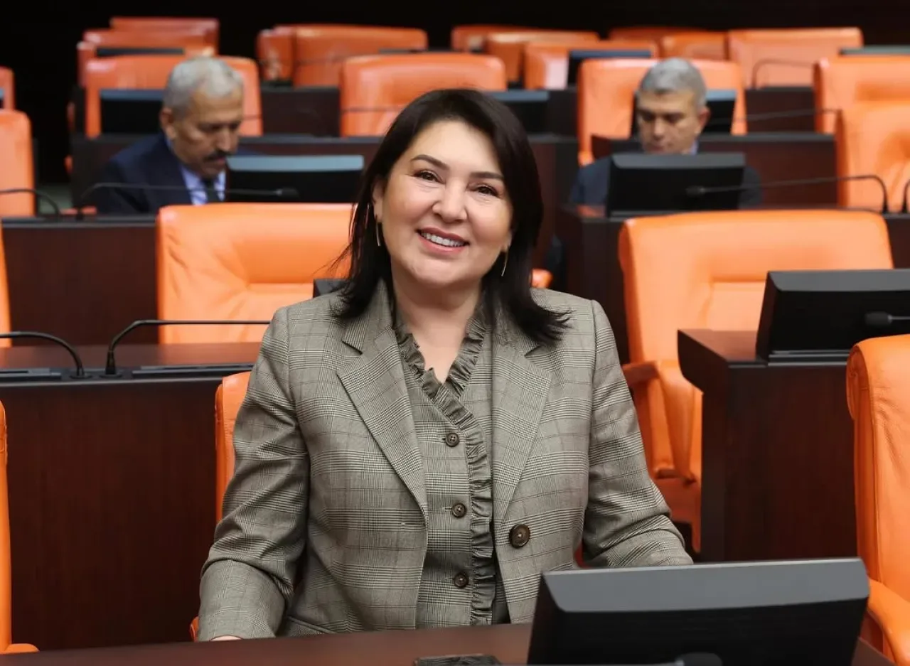 Adana Milletvekilleri, Ceza Hukukunda Köklü Değişiklik Öngören Kanun Teklifini Görüşüyor Adana Milletvekilleri, Ceza Hukukunda Köklü Değişiklik Öngören Kanun Teklifini Görüşüyor