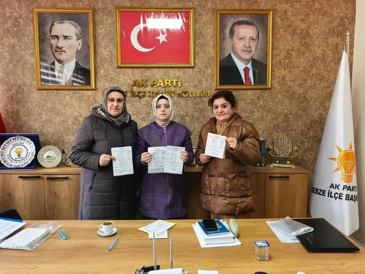 Ak Parti Gebze'de Kadın Üye Sayısı Artıyor Ak Parti Gebze'de Kadın Üye Sayısı Artıyor