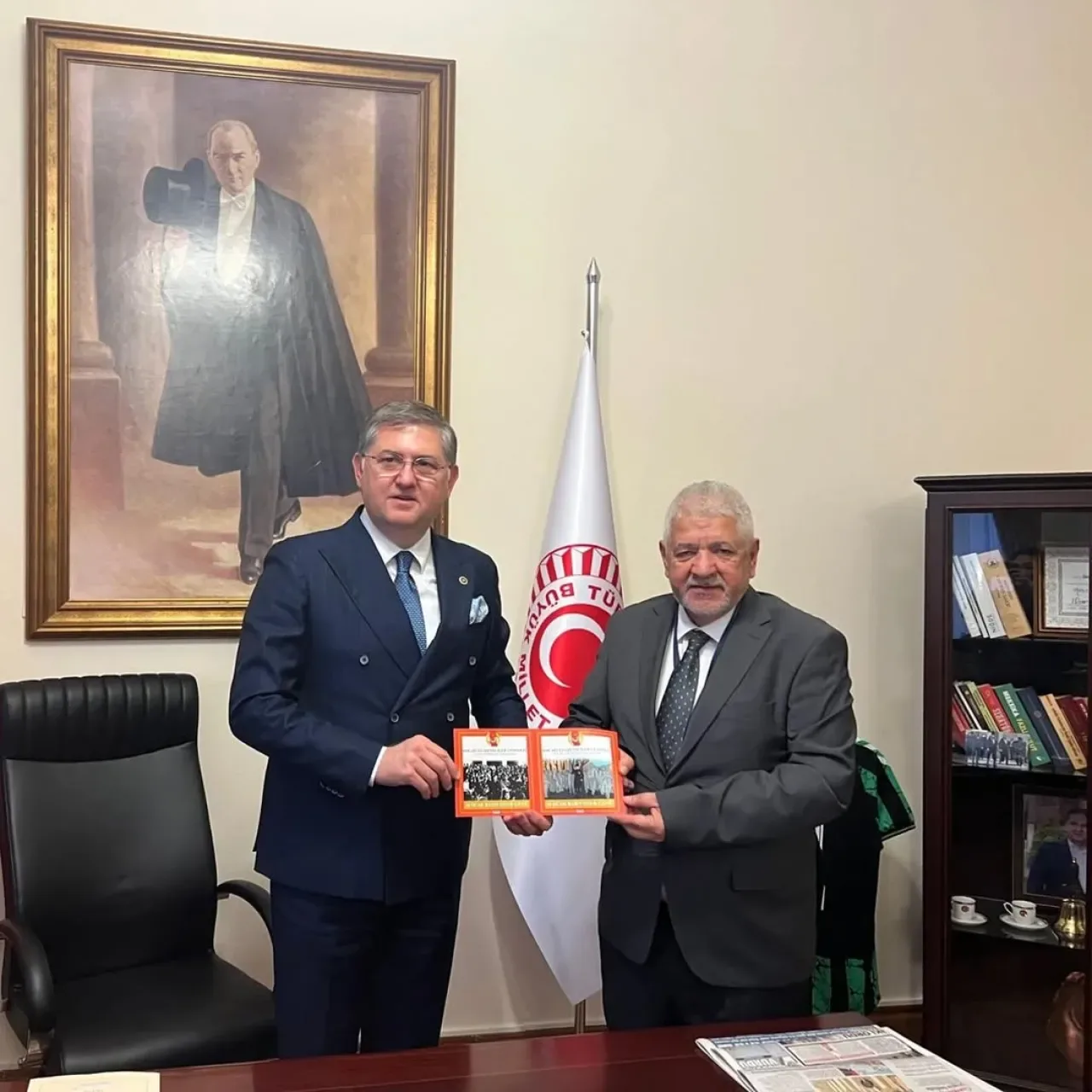 Kocaeli'nin Siyaset ve Medya Buluşması: CHP'li Yıldızlı'dan Gazeteciler Cemiyeti'ne Ziyaret Kocaeli'nin Siyaset ve Medya Buluşması: CHP'li Yıldızlı'dan Gazeteciler Cemiyeti'ne Ziyaret