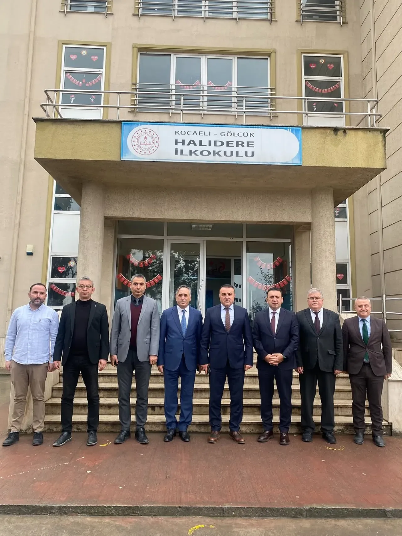 Gölcük'te "Anlıyorum Anlaşılıyorum" Projesi ile Aile-Okul İş Birliği Güçleniyor Gölcük'te "Anlıyorum Anlaşılıyorum" Projesi ile Aile-Okul İş Birliği Güçleniyor