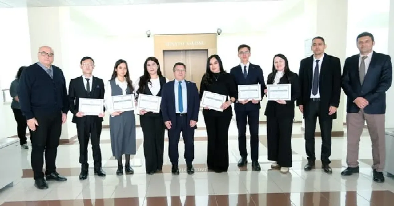 Balıkesir Üniversitesi ve Karakalpak Devlet Üniversitesi Akademik İş Birliğini Sertifika Töreniyle Taçlandırdı Balıkesir Üniversitesi ve Karakalpak Devlet Üniversitesi Akademik İş Birliğini Sertifika Töreniyle Taçlandırdı