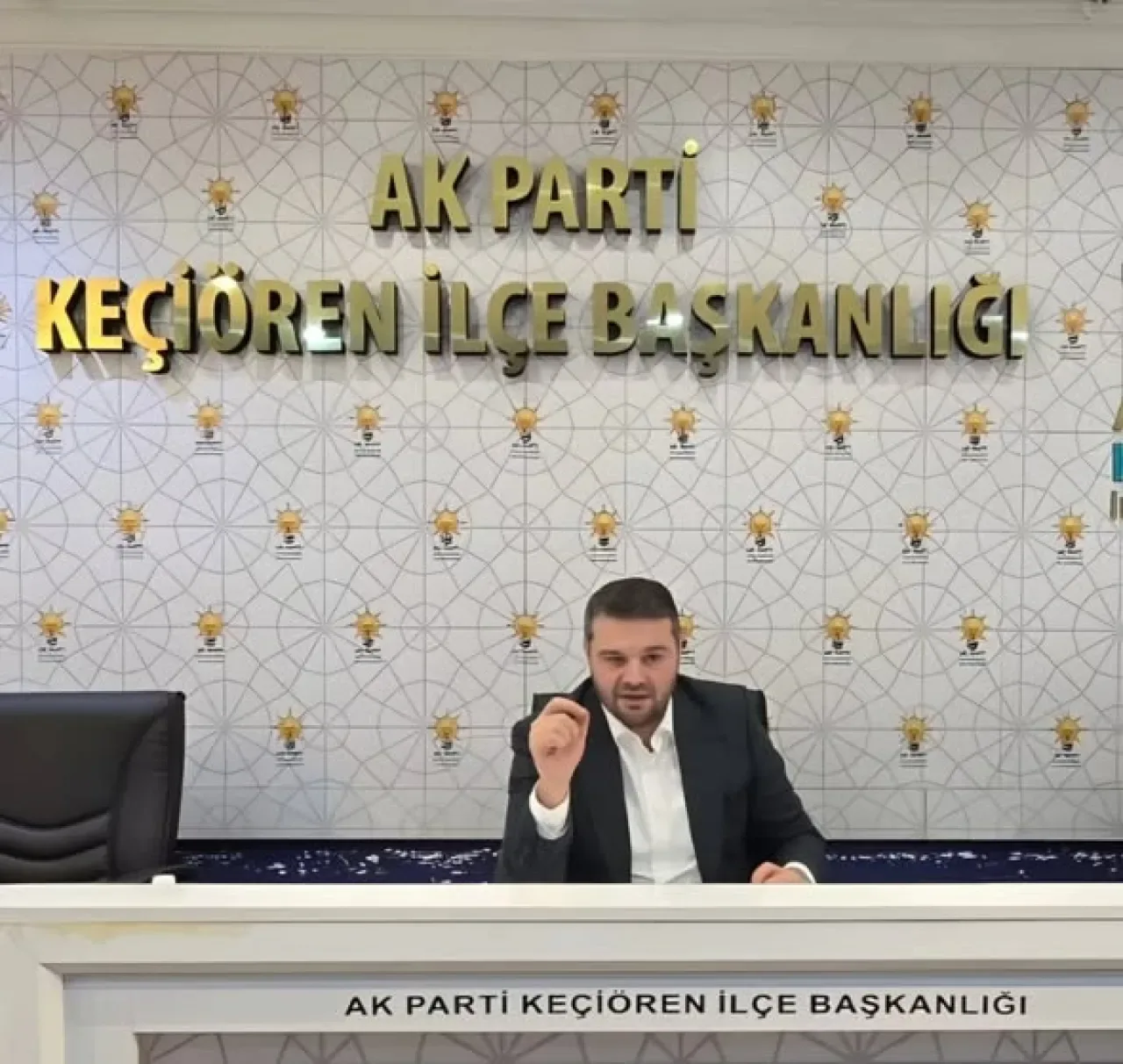 AK Parti Keçiören'de Mahalle Başkanları ile Olağan Toplantı Gerçekleştirildi AK Parti Keçiören'de Mahalle Başkanları ile Olağan Toplantı Gerçekleştirildi