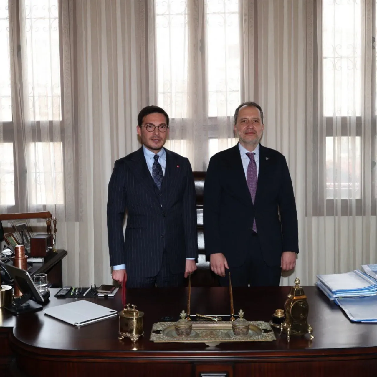 MHP'li Tokat Belediye Başkanı'ndan Sürpriz Ziyaret: Fatih Erbakan Misafir Edildi MHP'li Tokat Belediye Başkanı'ndan Sürpriz Ziyaret: Fatih Erbakan Misafir Edildi