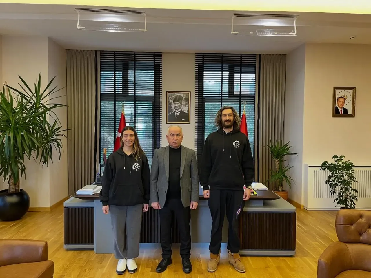 Şile, Dalga Sörfünde Ülkenin Merkezi Olma Yolunda İlerliyor Şile, Dalga Sörfünde Ülkenin Merkezi Olma Yolunda İlerliyor